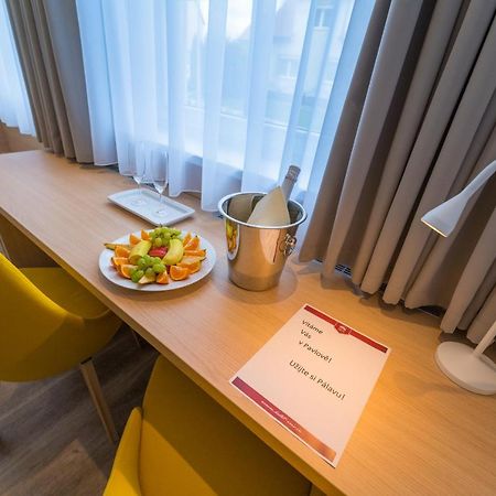 Wellness Hotel Iris Pavlov Eksteriør billede